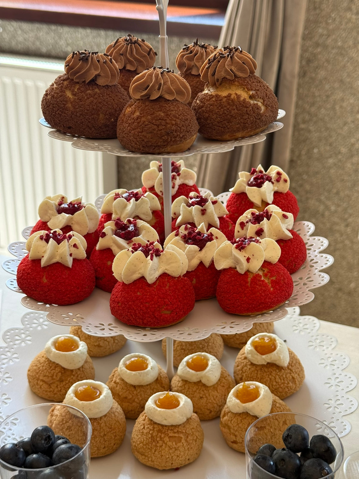 Cutie Asortată Choux & Éclere