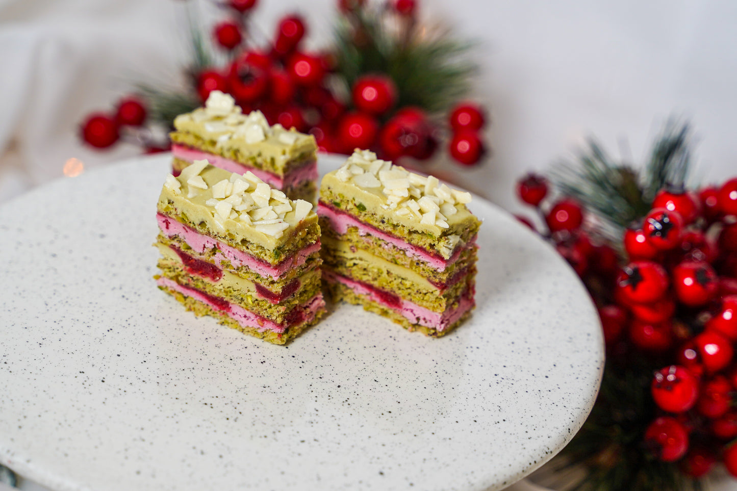 Foi cu fistic si zmeura