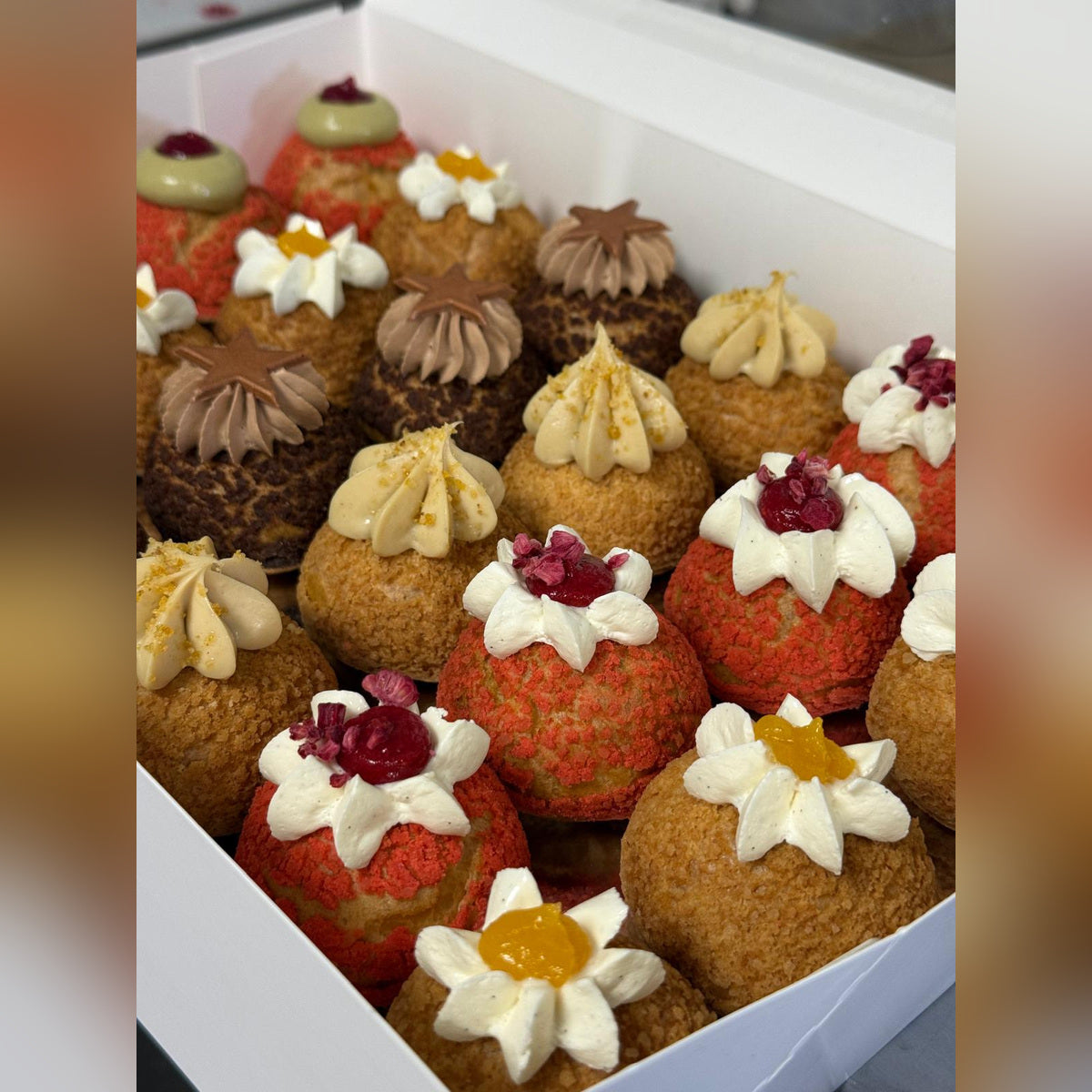 Cutie Asortată Choux